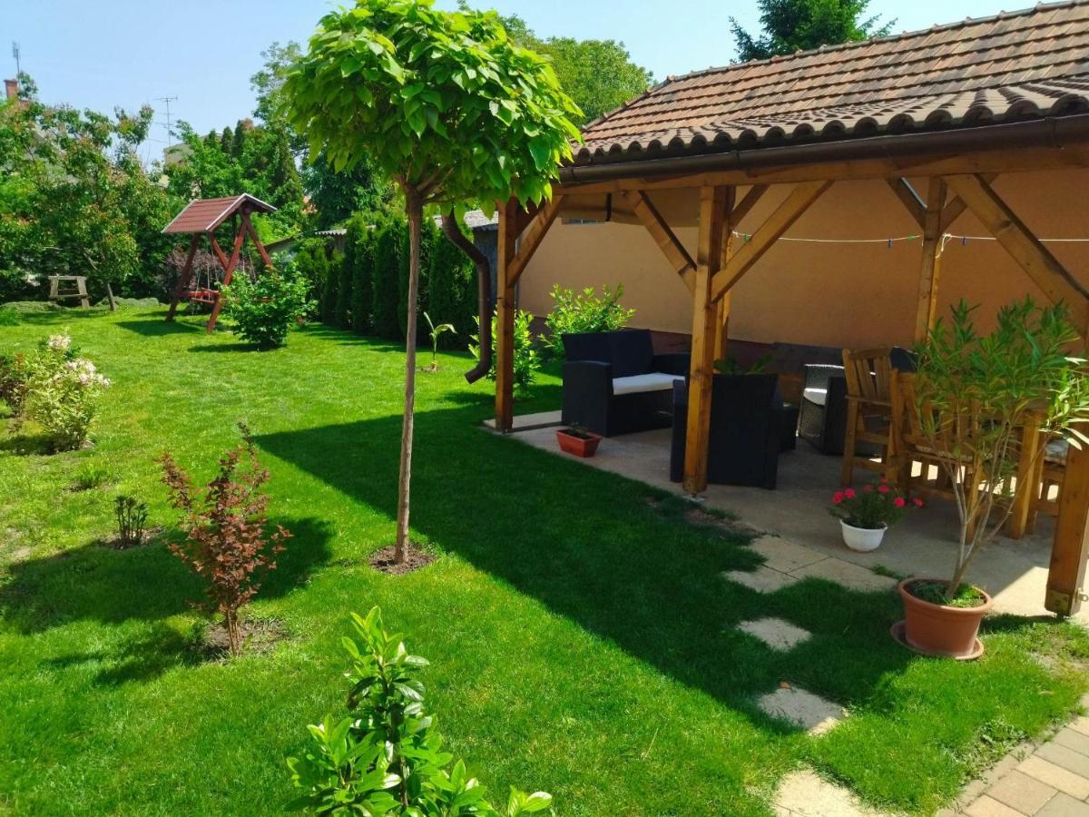 Csaba Apartman Hajduszoboszlo Exterior photo